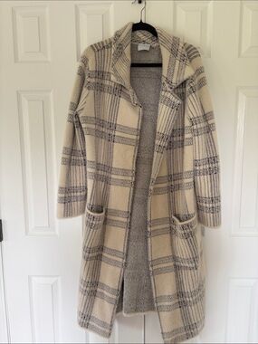 Cyrus Plaid Long Open-Front sweater Coat in Beige & Gray